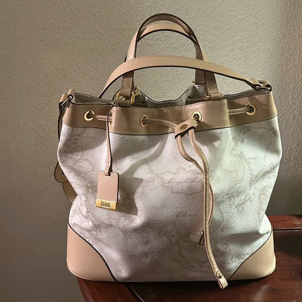 Alviero Martini Bucket Bag